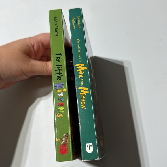 BUNDLE of 2 | Kids card boad books - Picture 6 of 8